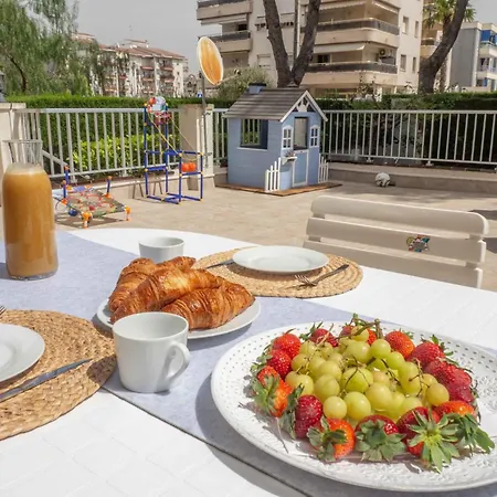 Euma Aparment - Xeckin Holidays * Cunit
