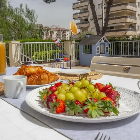아파트 Euma Aparment - Xeckin Holidays 커닛